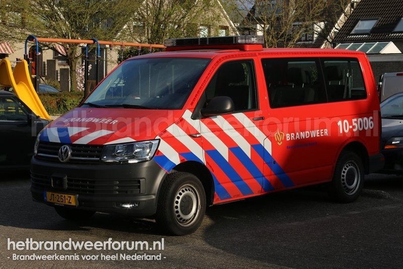 10-5006 Dienstbus
