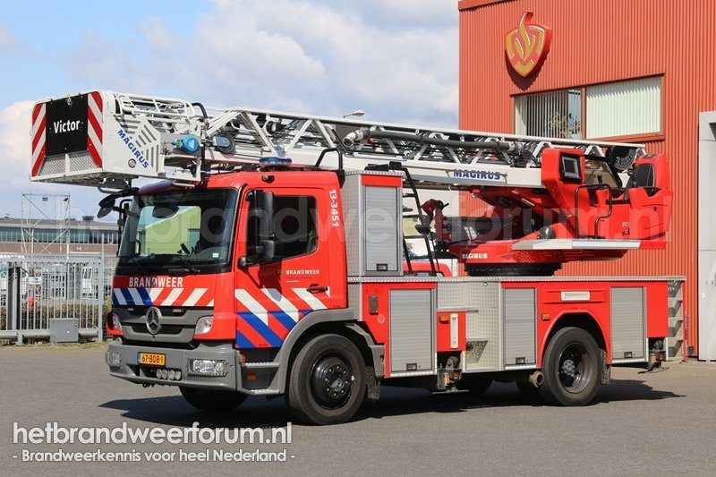 13-3451 Autoladder