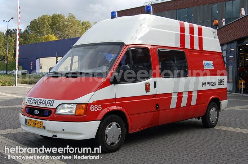 685 Personen/materialen voertuig