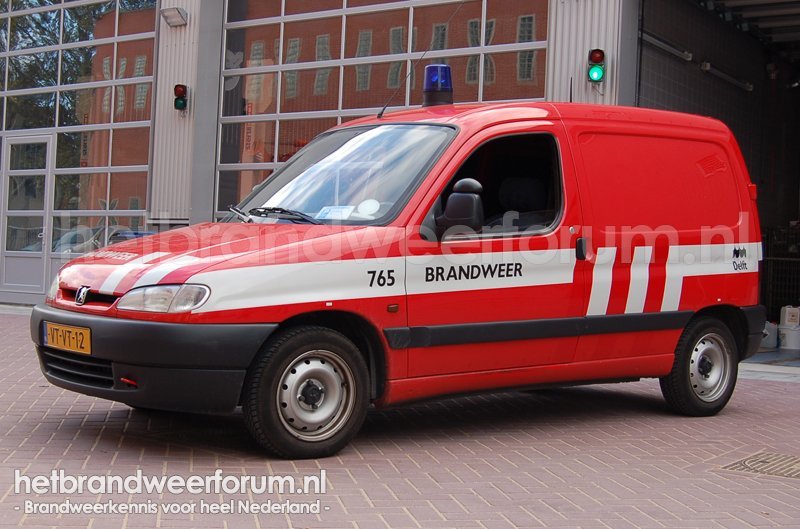 765 Personen/materialen voertuig