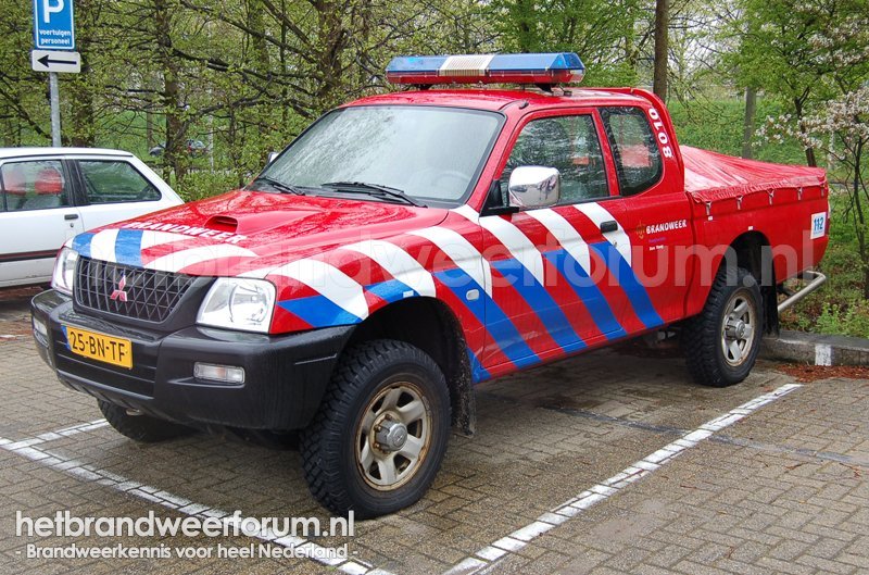 8010 Personen/materialen voertuig