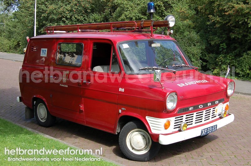 816 Personen/materialen voertuig