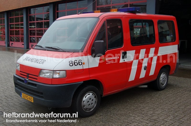 866 Dienstbus
