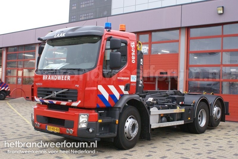 15-7680 Haakarmvoertuig