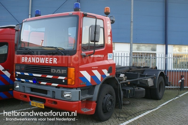 15-9680 Haakarmvoertuig