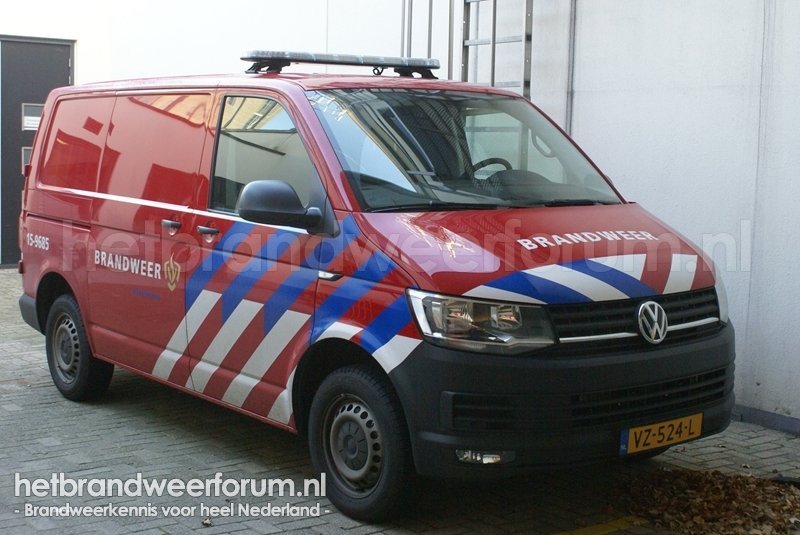 15-9685 Personen/materialen voertuig
