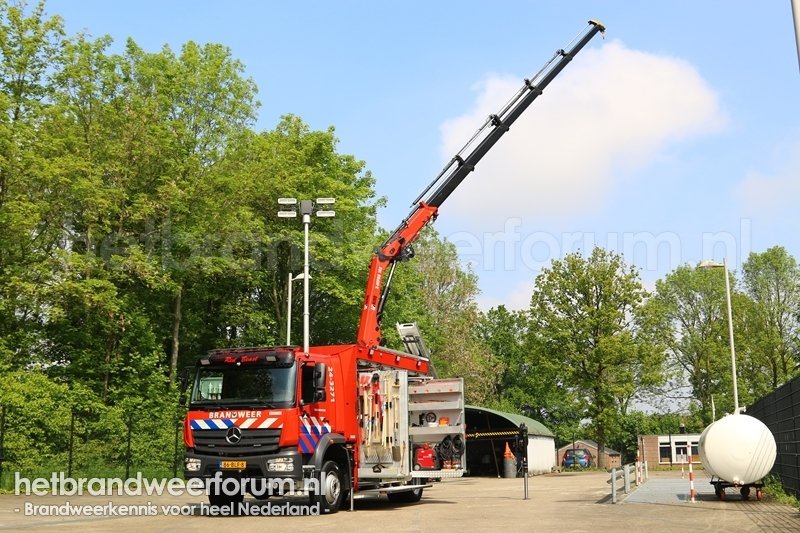 24-3271 Hulpverleningsvoertuig Terreinvaardig