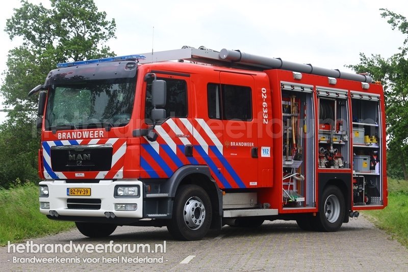 02-6332 Tankautospuit