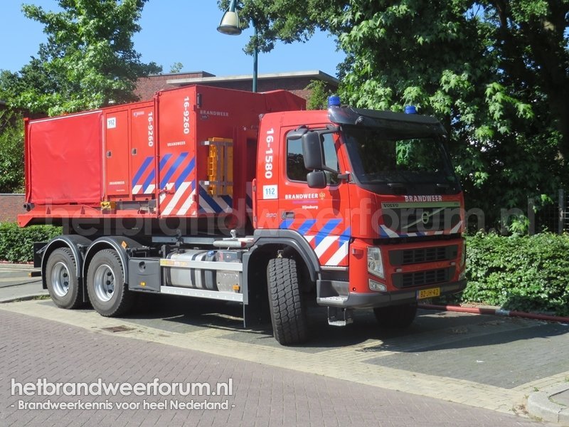 16-1580 Haakarmvoertuig