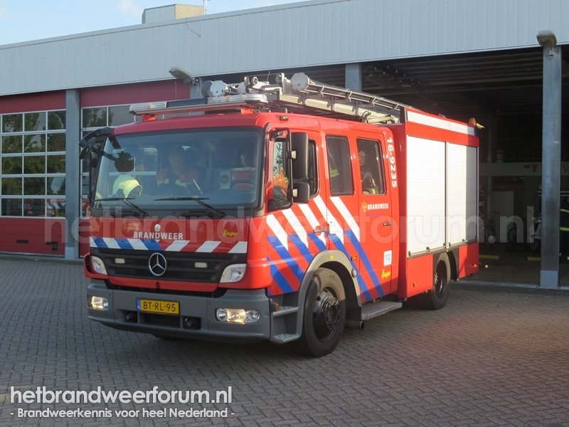 16-9235 Tankautospuit