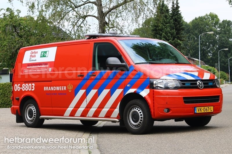 06-8803 Personeel/Materiaalvoertuig