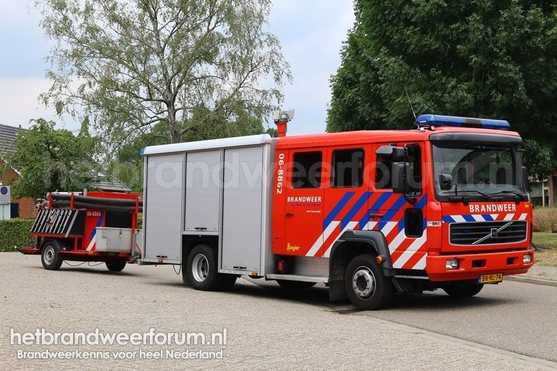 06-8862 Personeel/Materiaalvoertuig