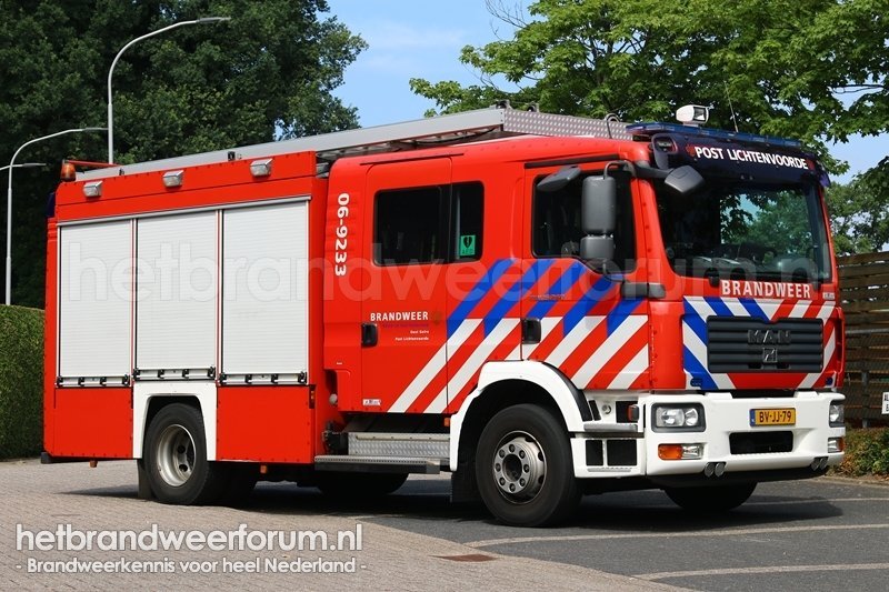 06-9233 Tankautospuit