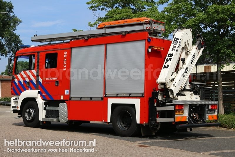 06-9271 Hulpverleningsvoertuig