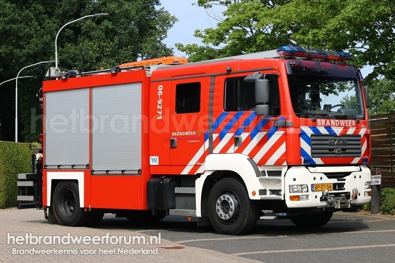 06-9271 Hulpverleningsvoertuig