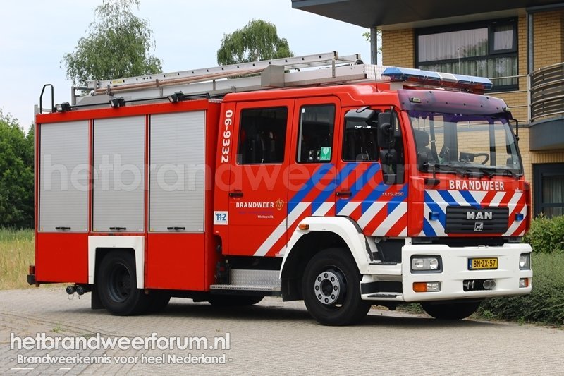 06-9332 Tankautospuit