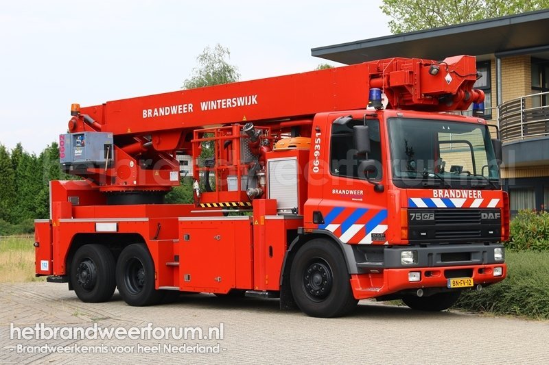 06-9351 Hoogwerker