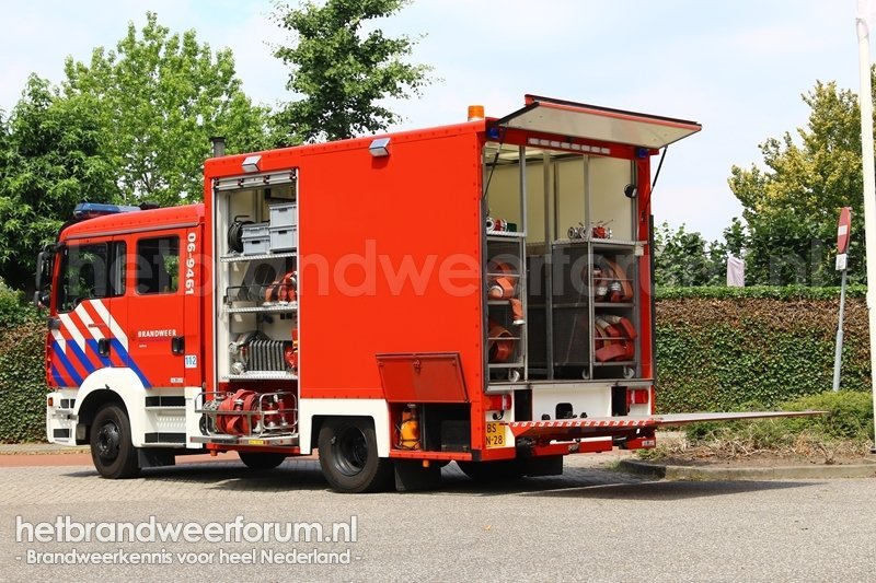 06-9461 Personeels/Materiaalvoertuig