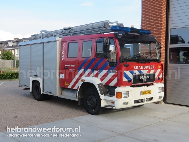 16-9239 Tankautospuit
