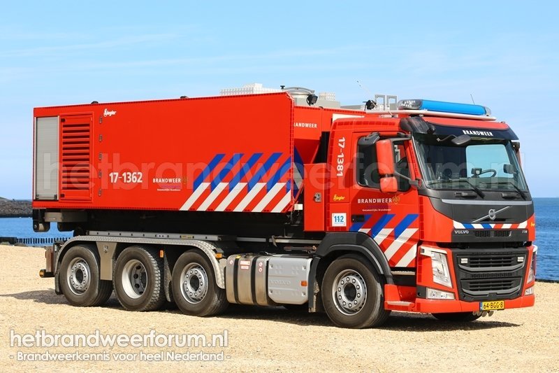 17-1381 Haakarmvoertuig