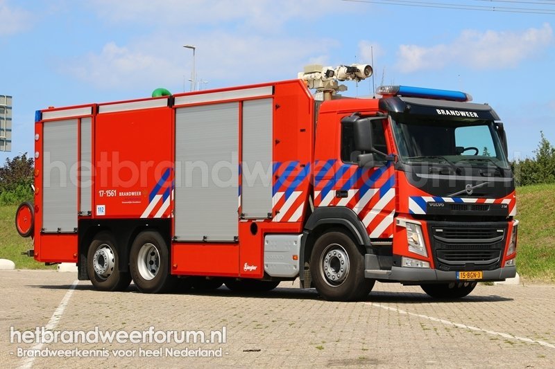 17-1561 Autospuit