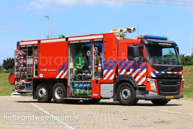 17-1561 Autospuit