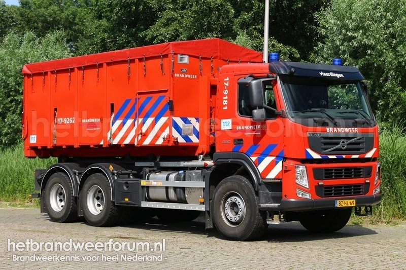 17-9181 Haakarmvoertuig