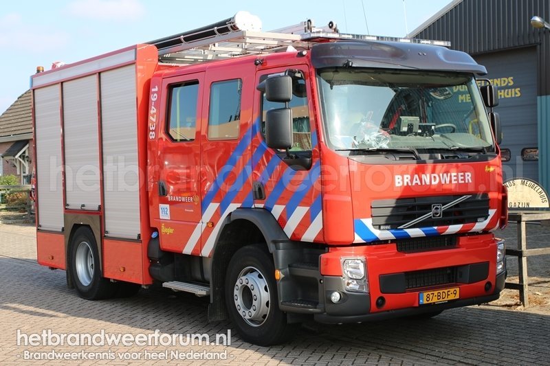 19-4738 Tankautospuit