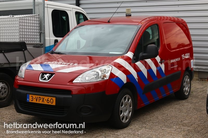 19-4801 Personeel/Materiaalvoertuig