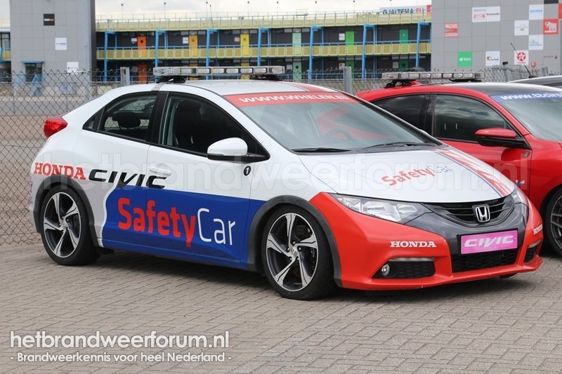 03-1 Safety Car 