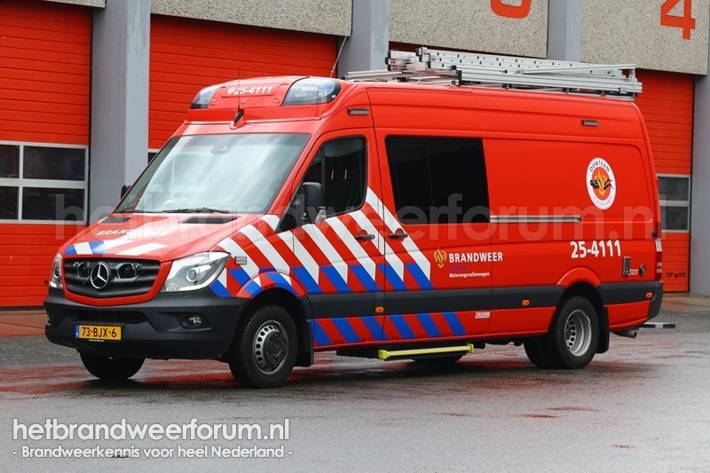 25-4111 Waterongevallenvoertuig