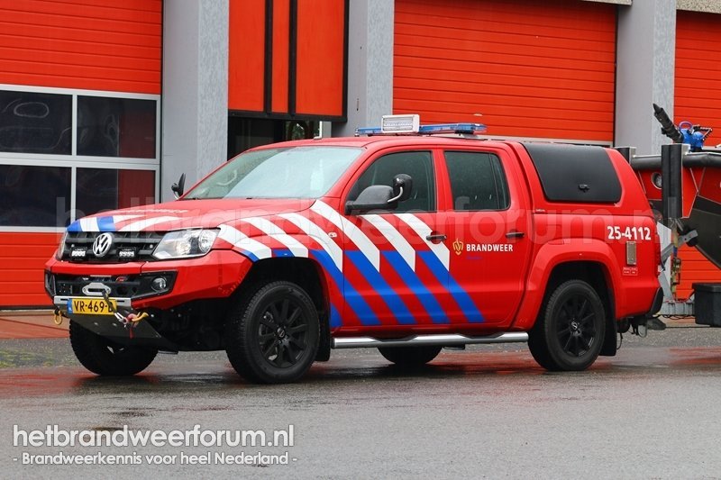25-4112 Personeel/Materiaalvoertuig