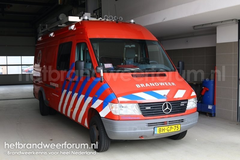 25-8111 Waterongevallenvoertuig