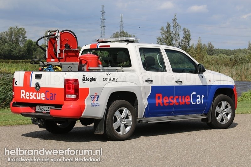 03-8 Personeel/Materiaalvoertuig