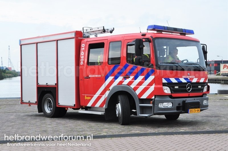 01-0106 Hulpverleningsvoertuig