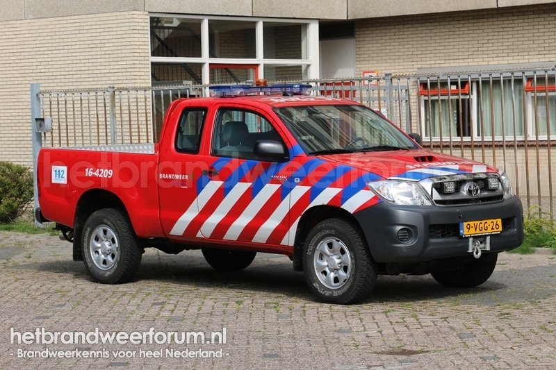 16-4209 Personeel/Materiaalvoertuig