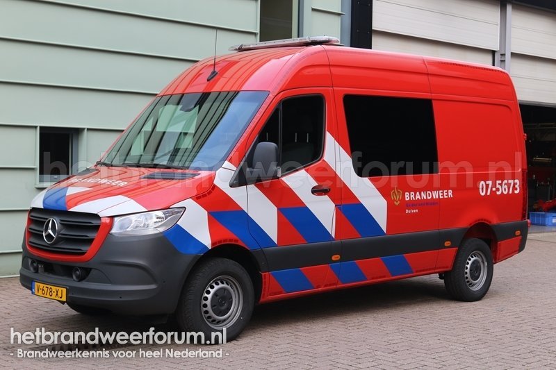 07-5673 Personeel/Materiaalvoertuig