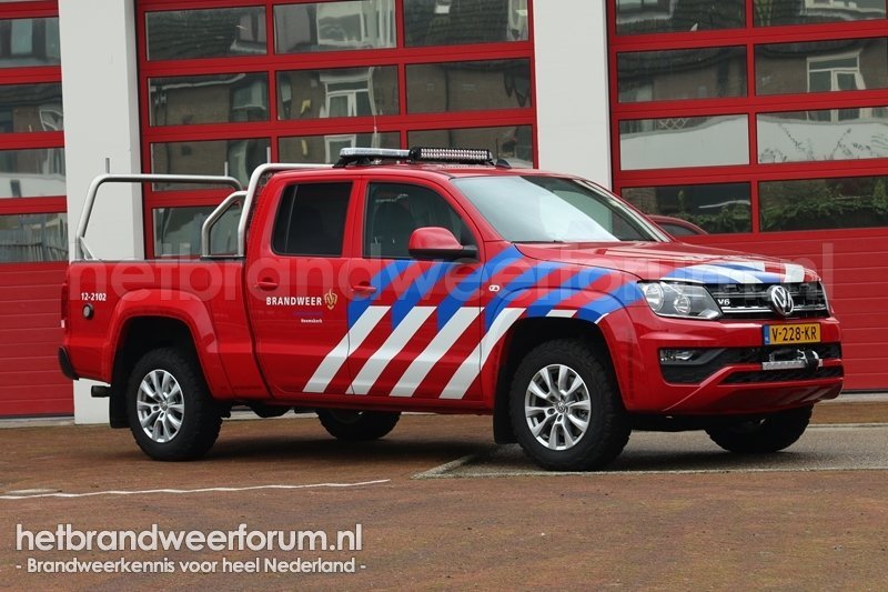 12-2102 Personeels/Materiaalvoertuig