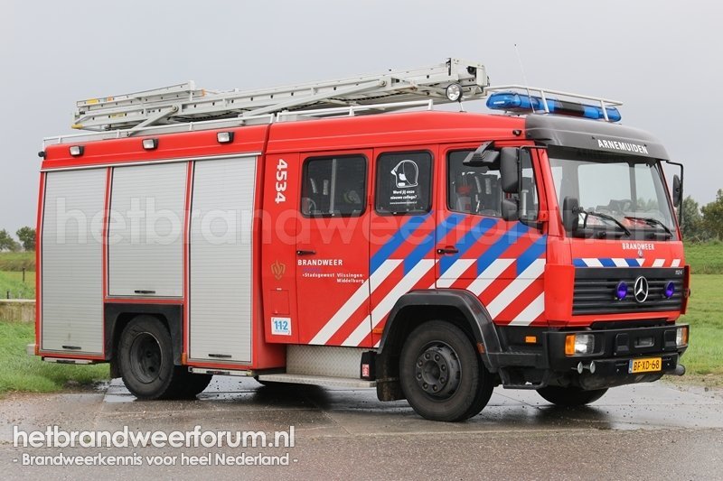 19-4534 Tankautospuit