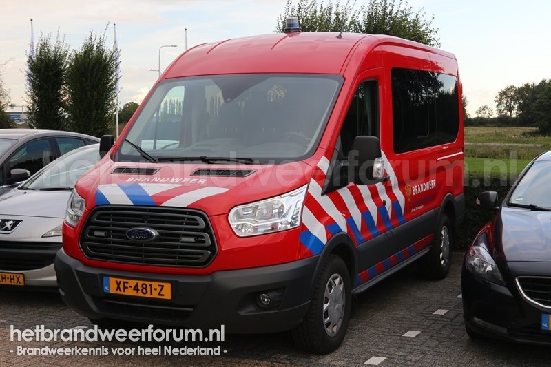 19-81 Dienstbus (XF-481-Z)