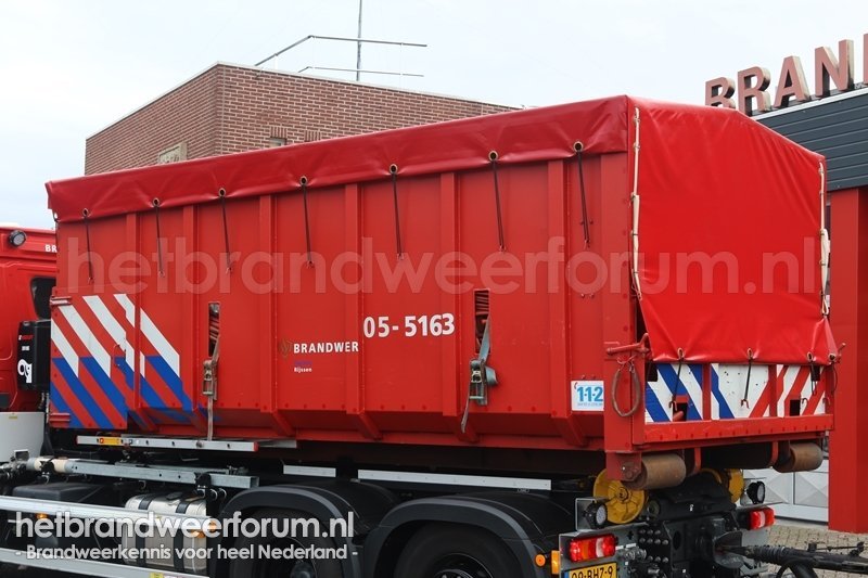 05-5163 Slangenhaakarmbak