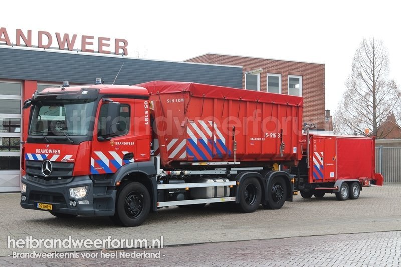 05-5181 Haakarmvoertuig