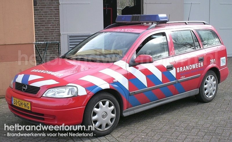 21-791 Dienstauto (33-GH-NG)