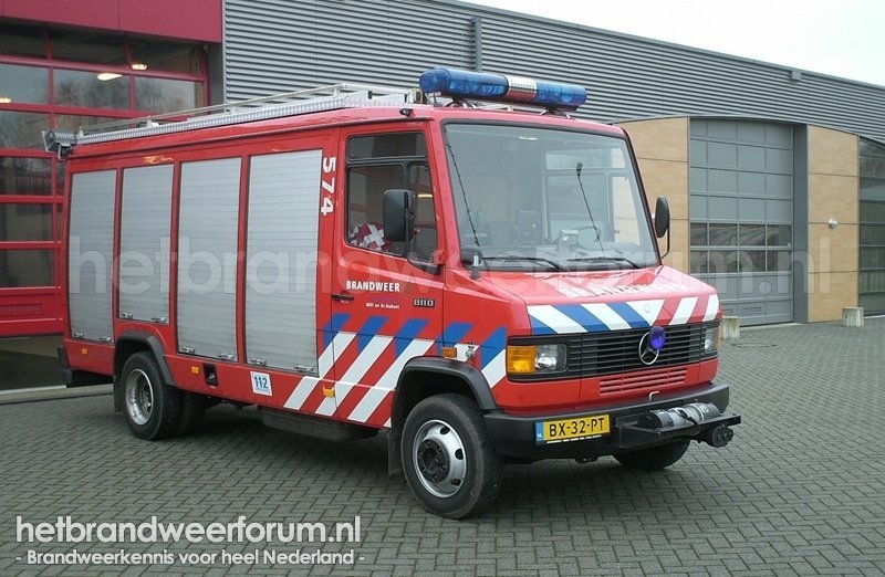 574 Hulpverleningsvoertuig (BX-32-PT)