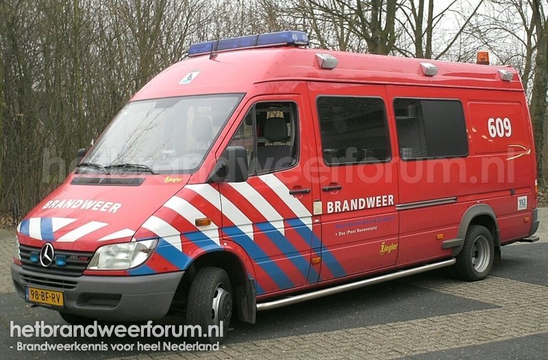 21-3281 Personeel/Materiaalvoertuig (98-BF-RV)