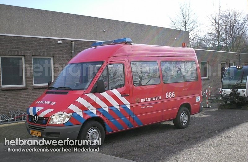 686 Dienstbus (66-LN-KD)