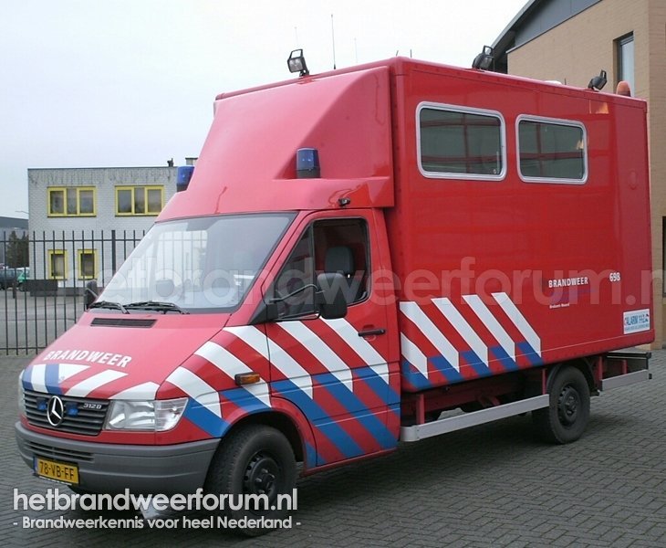 80-698 Verbindings/commandovoertuig (78-VB-FF)