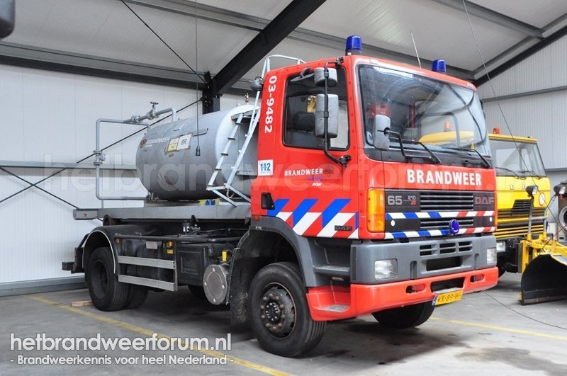 03-9482 Haakarmvoertuig 