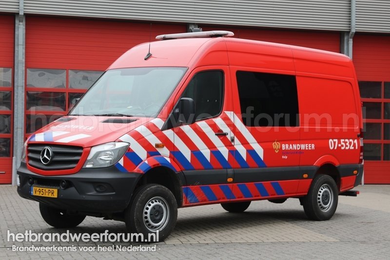 07-5321 Personeels/Materiaalvoertuig