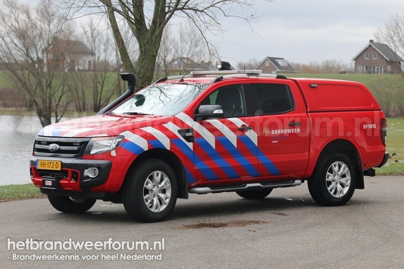 07-5912 Personeels/Materiaalwagen